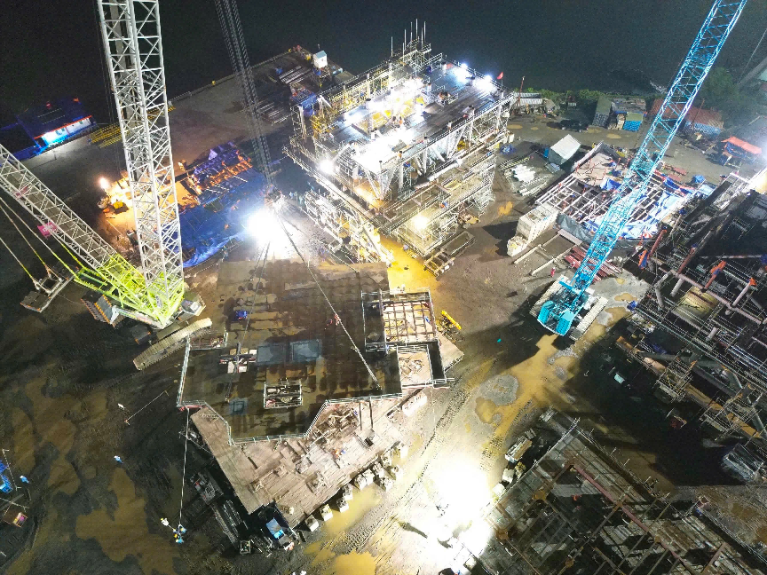 PETROCONS-MS: Lập Kỷ Lục Cẩu Lắp 4 Hạng Mục Trọng Yếu Của Dự Án DSF-II Trong 48 Giờ.